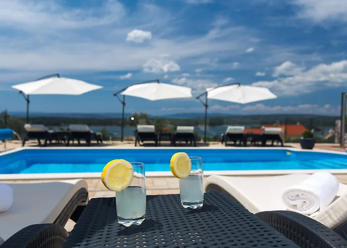 Family-friendly With Swimming Pool Punat, Krk - 5345 아파트 *
