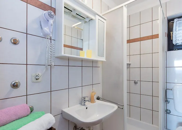 Family-friendly With Swimming Pool Punat, Krk - 5345