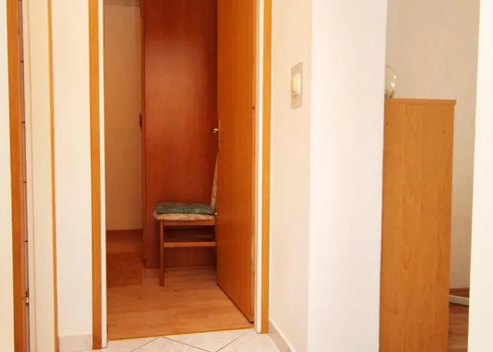 Apartament Family-friendly With Swimming Pool Punat, Krk - 5345 Punat