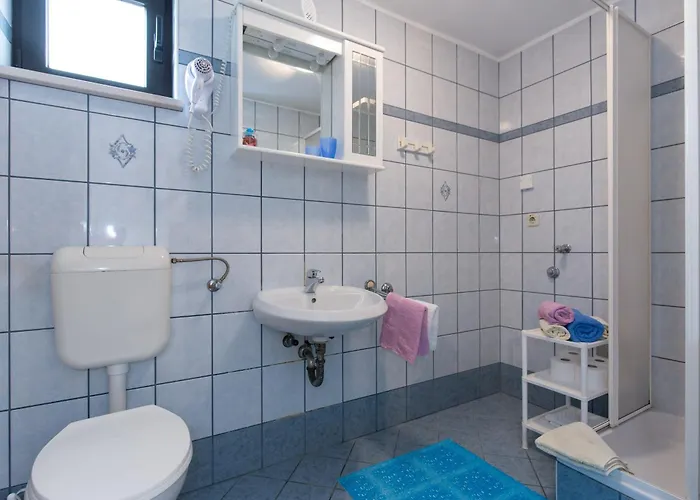 Family-friendly With Swimming Pool Punat, Krk - 5345 * Punat