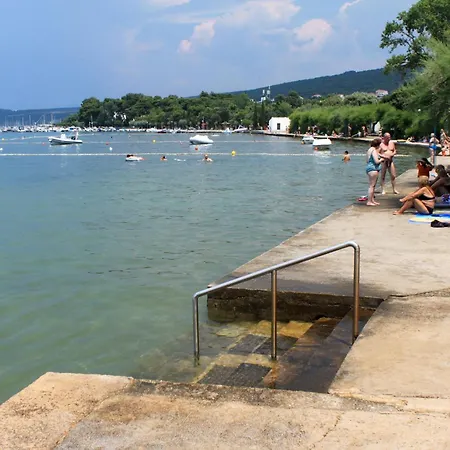 Family-friendly With Swimming Pool Punat, Krk - 5345 Apartmán