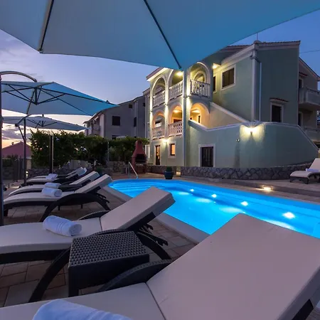 Family-friendly With Swimming Pool Punat, Krk - 5345 * Punat