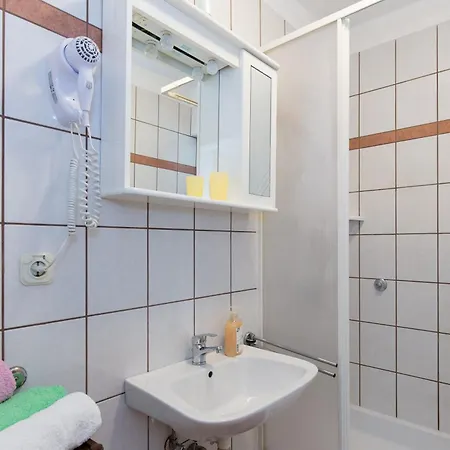 Family-friendly With Swimming Pool Punat, Krk - 5345