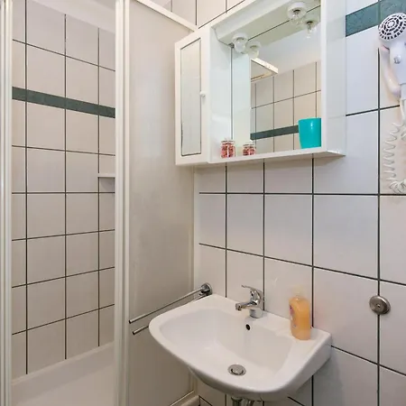 Family-friendly With Swimming Pool Punat, Krk - 5345 Apartmán *