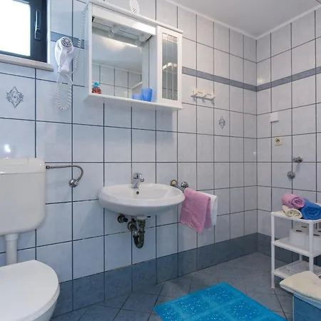 Family-friendly With Swimming Pool Punat, Krk - 5345 * Punat