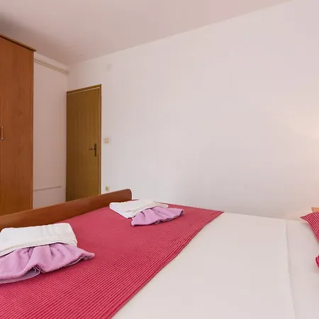 Apartmán Family-friendly With Swimming Pool Punat, Krk - 5345 *