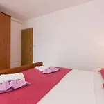 Apartamento Family-friendly With Swimming Pool Punat, Krk - 5345 *