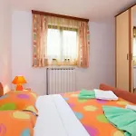 Family-friendly With Swimming Pool Punat, Krk - 5345 Apartamento