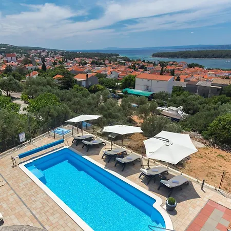 Apartamento Family-friendly With Swimming Pool Punat, Krk - 5345 Punat